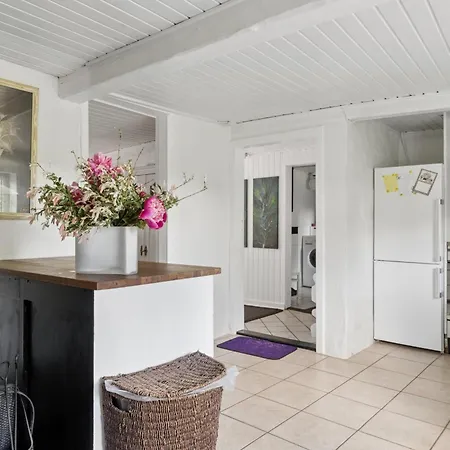Idyllic Old With Ceilings * Bredebro
